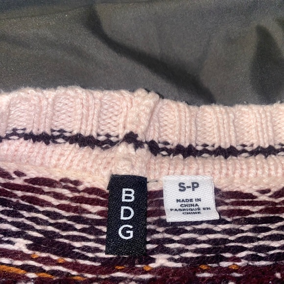 Hollister Fall Sweater - Picture 2 of 3